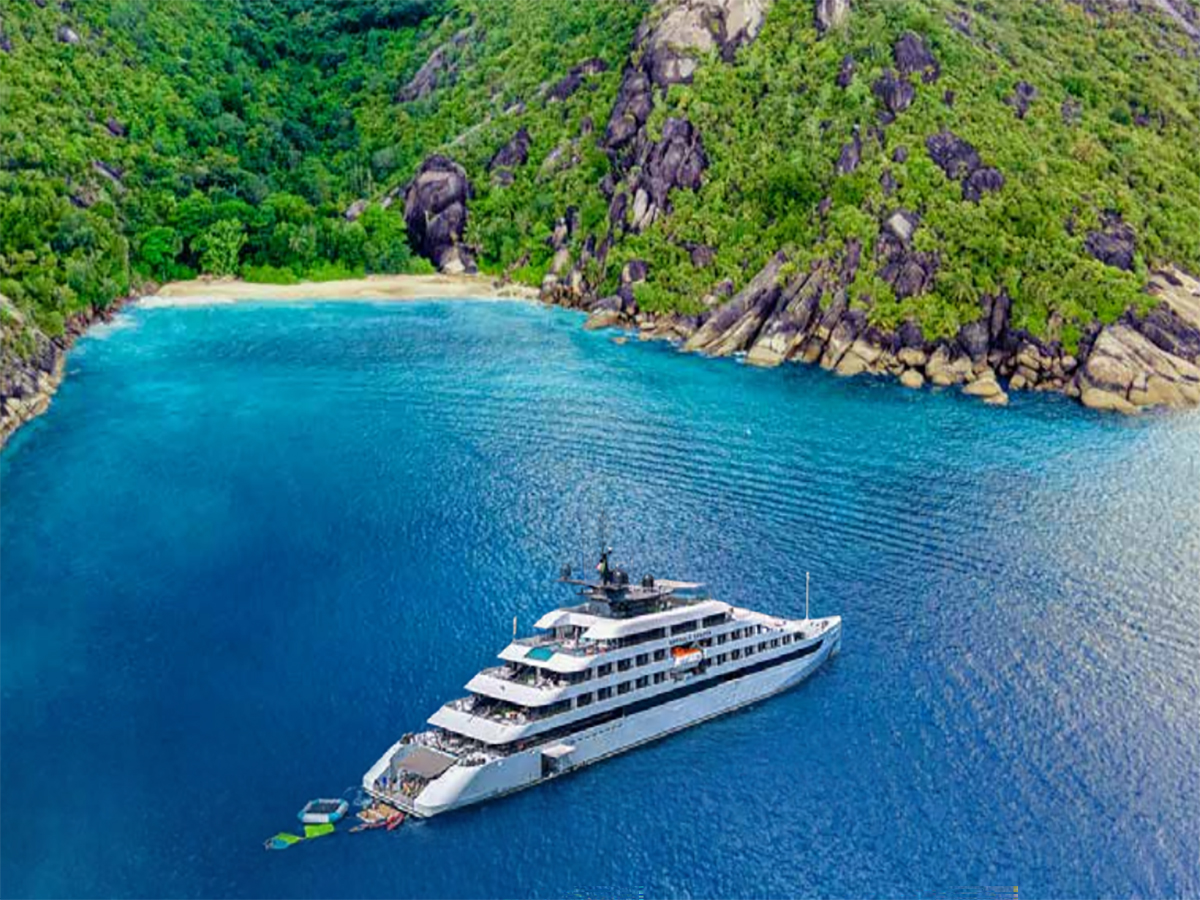 luxury yacht seychelles